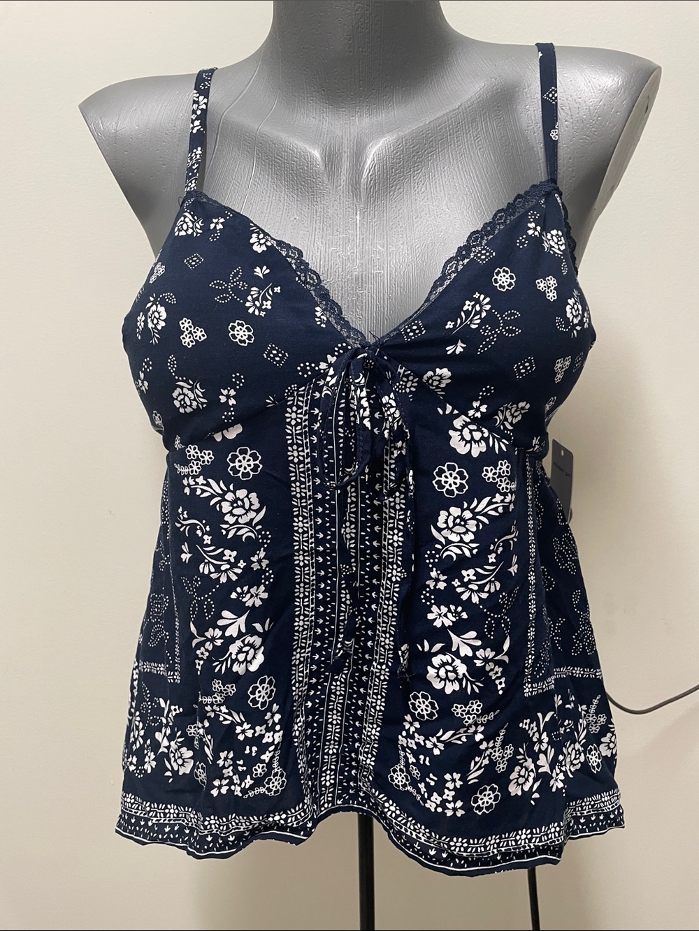Madden Girl Navy Blue Floral Bandana-Print Camisole